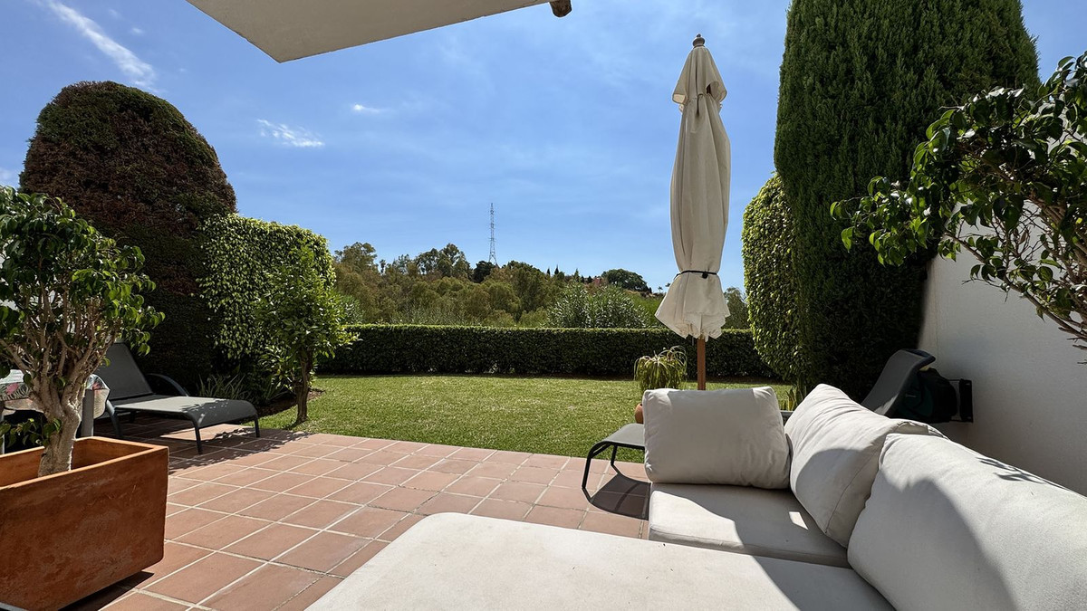 e7b3ea332461863108861386b7c5c056 - 24