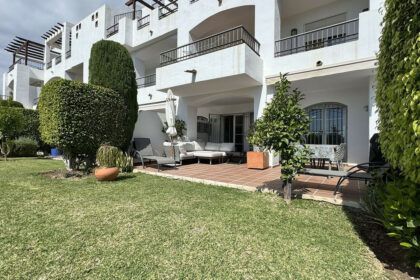 e7b3ea332461863108861386b7c5c056 - 25