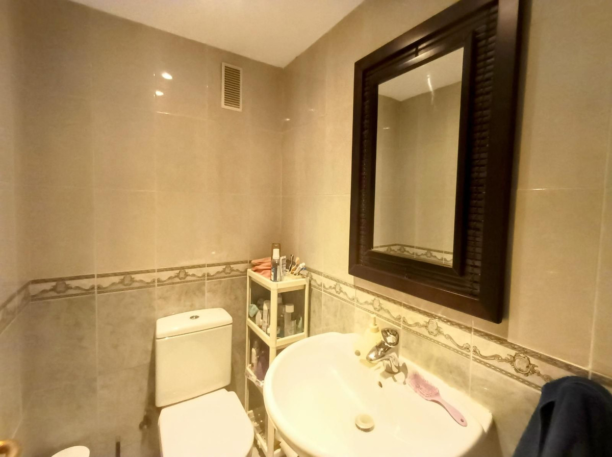 e7c6e4e3691f859b8b1600060ddfd91f - 18