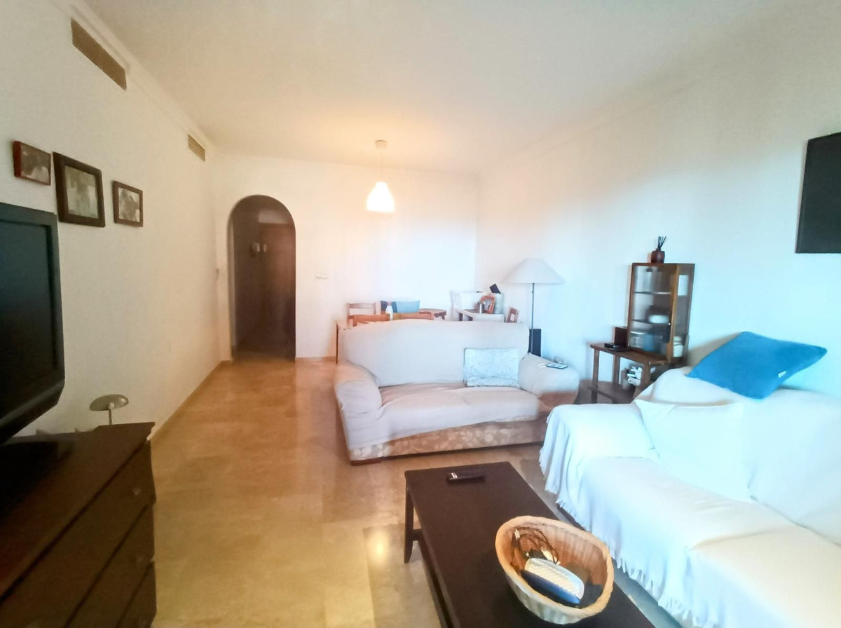 e7c6e4e3691f859b8b1600060ddfd91f - 24