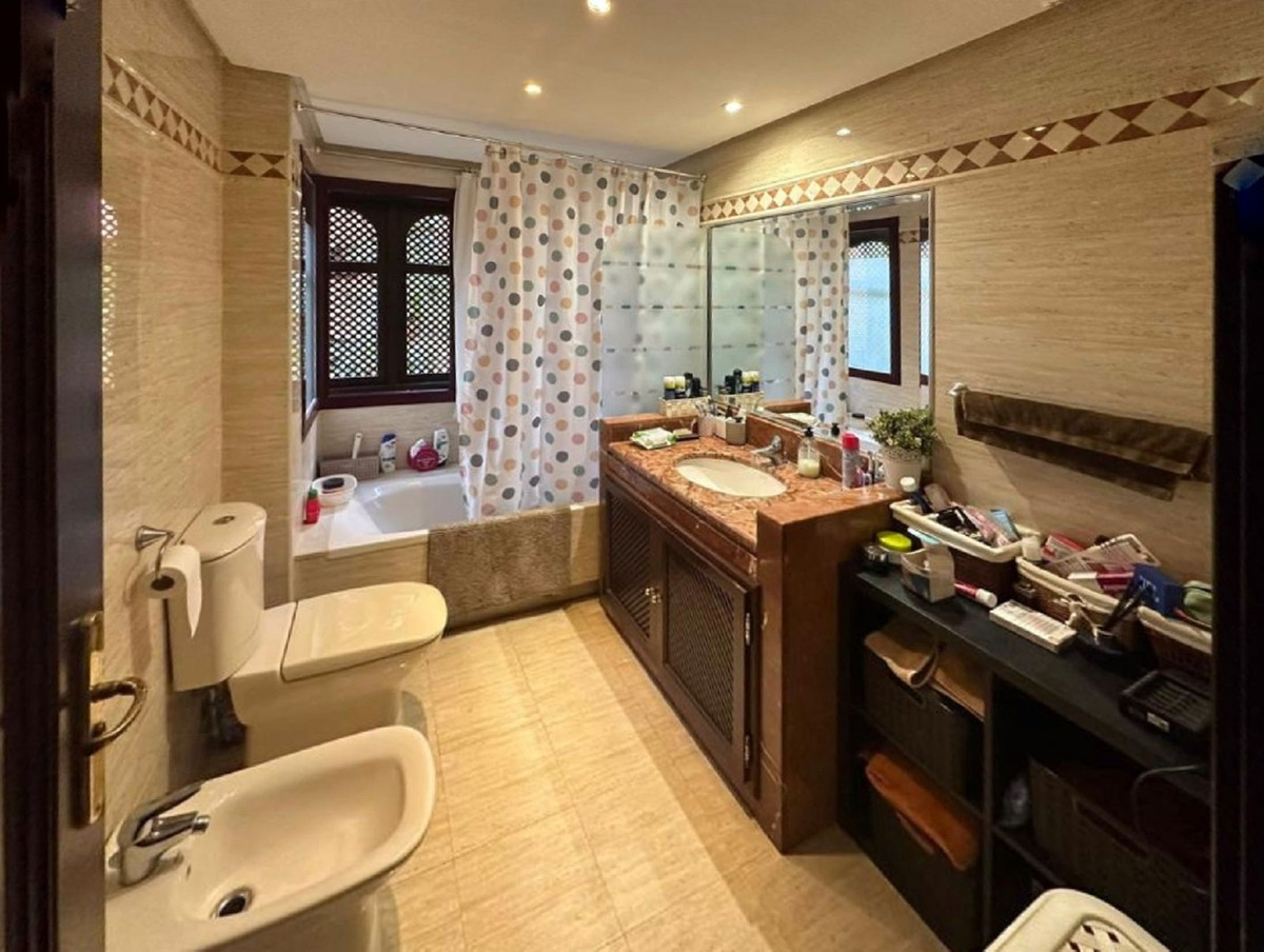 e7cd131df949a0293ebabcc493f1bbbd - 19