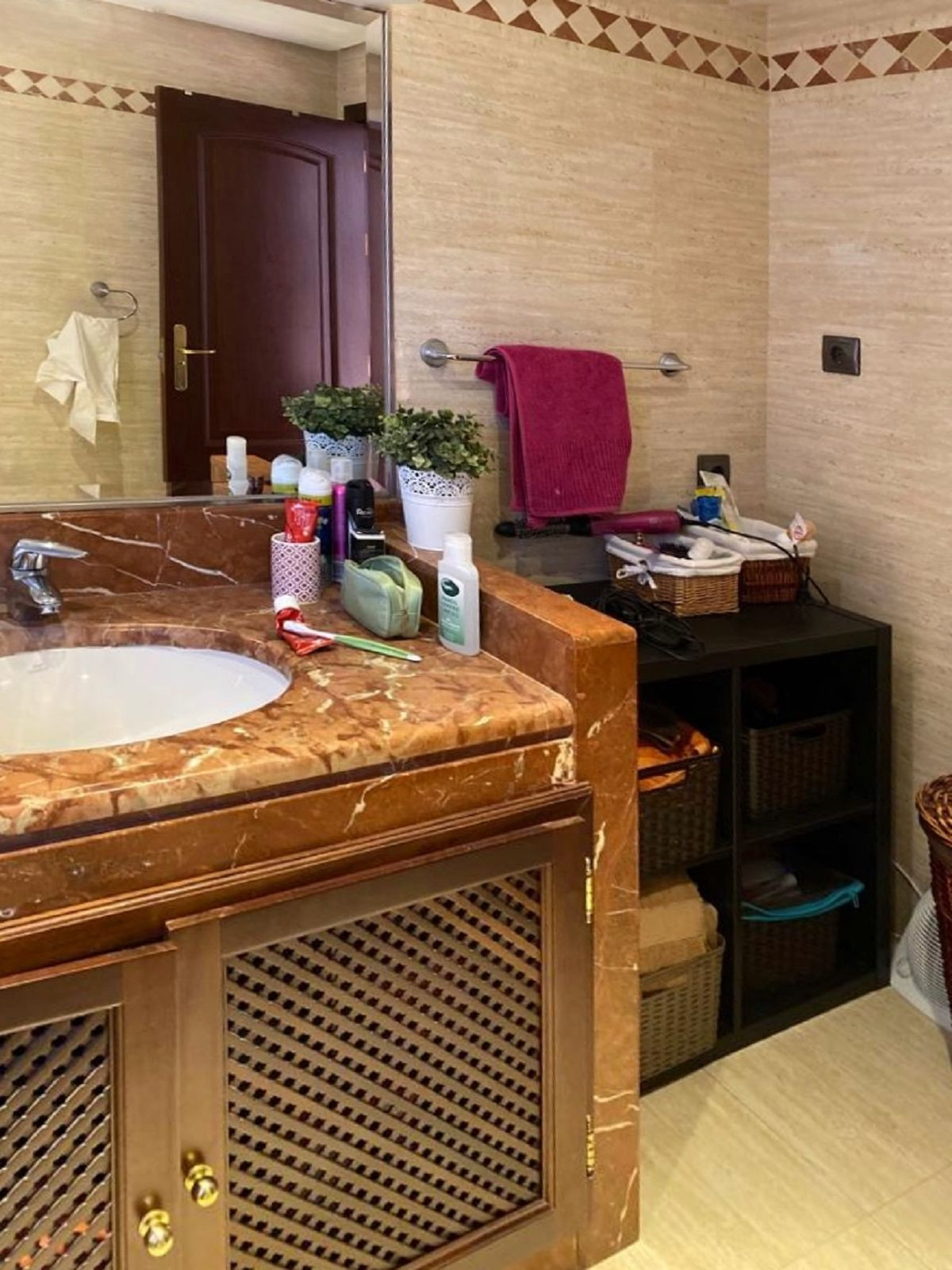 e7cd131df949a0293ebabcc493f1bbbd - 20