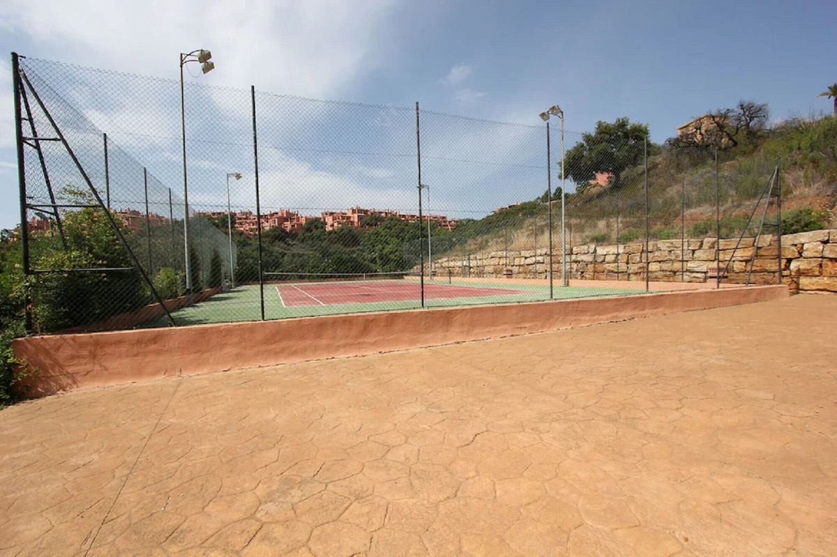 e7cd131df949a0293ebabcc493f1bbbd - 33