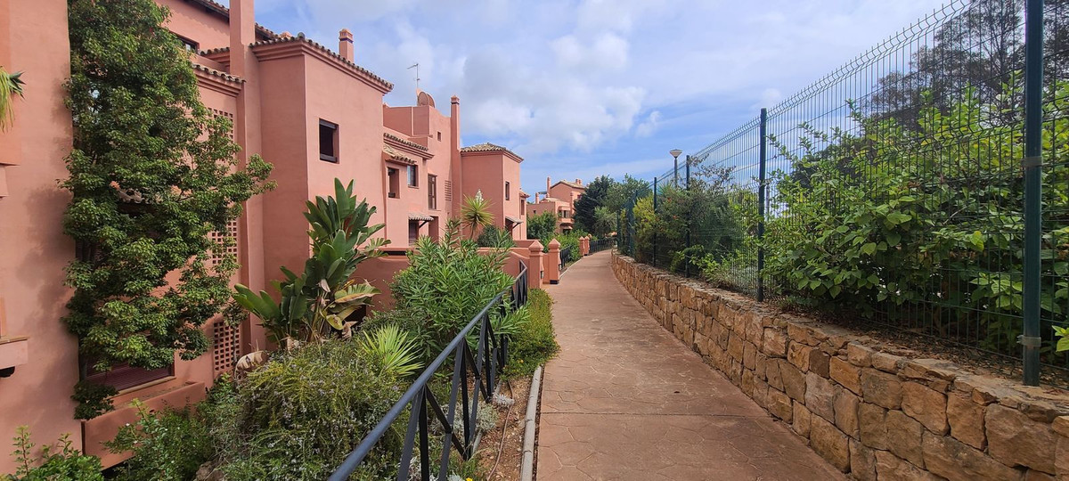 e7cd131df949a0293ebabcc493f1bbbd - 43