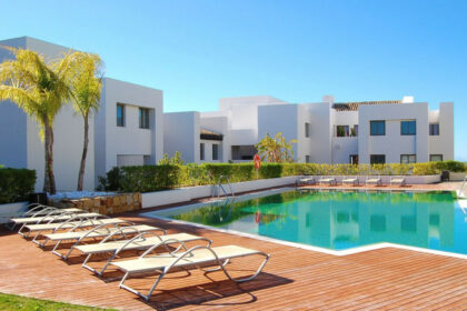 e817958db745c8e5585a2e28c1b5329f - 1