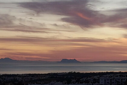 e81ad8894ab3e15a5b152d1f9cd51239 - 4