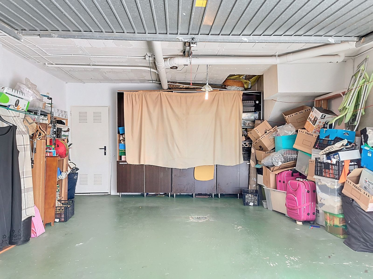 e837877b8e78ddb52e298cb9a8e38cd7 - 20