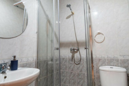 e88c8f22ae0ec344e9fd631750ca58df - 12