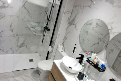 e8b6d2a33e4822c70145bd0c6279a53a - 6