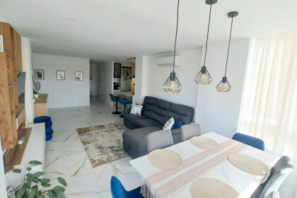 e8b6d2a33e4822c70145bd0c6279a53a - 8