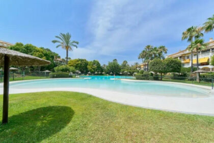 e8e33a36dbaa2e29620fa384c5b6e970 - 14