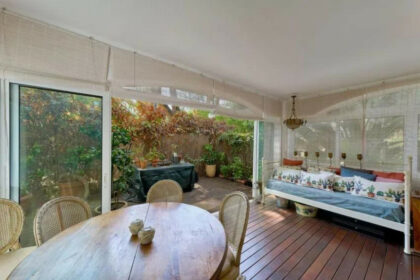 e8e33a36dbaa2e29620fa384c5b6e970 - 2