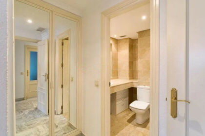 e8e33a36dbaa2e29620fa384c5b6e970 - 23