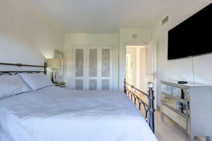 e8e9a4700aaee15b0cc1a395e88e8200 - 30