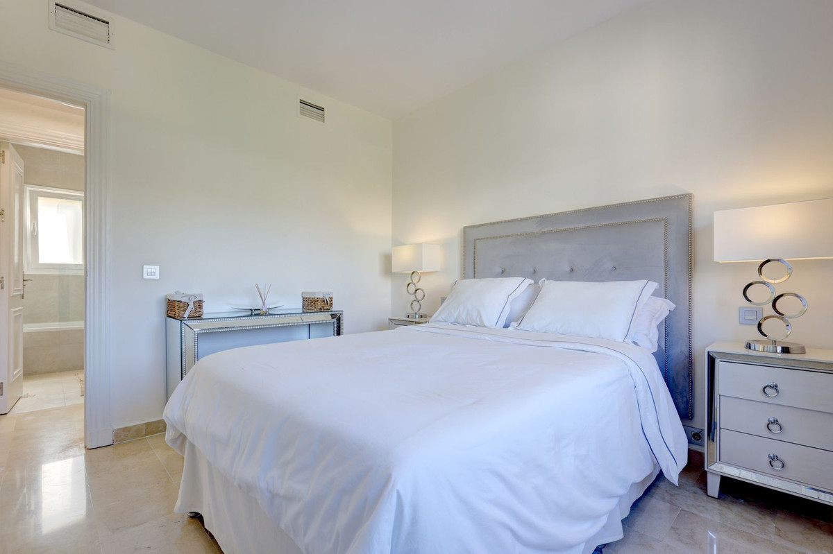 e8e9a4700aaee15b0cc1a395e88e8200 - 41