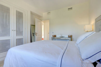 e8e9a4700aaee15b0cc1a395e88e8200 - 42