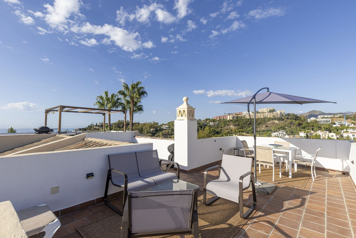 e8e9a4700aaee15b0cc1a395e88e8200 - 51