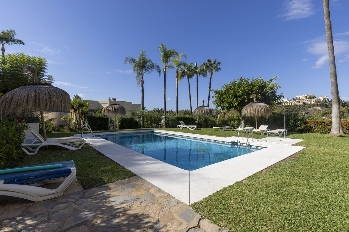 e8e9a4700aaee15b0cc1a395e88e8200 - 57