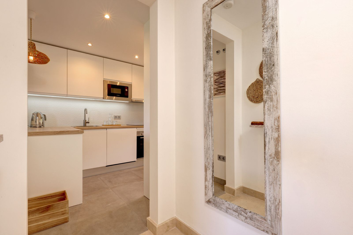 e8e9a4700aaee15b0cc1a395e88e8200 - 8