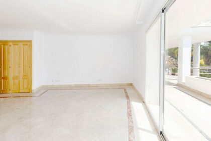 e9ba79aea4ad2e97371755142bf3f501 - 16