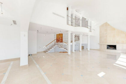 e9ba79aea4ad2e97371755142bf3f501 - 2