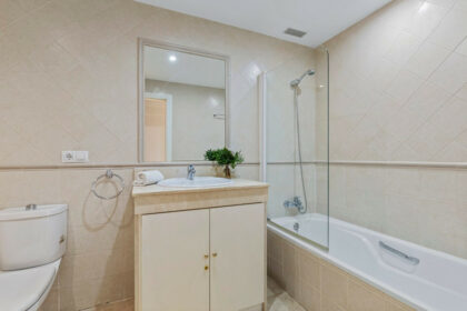 e9e4d225a97ada777776973bdf6567f0 - 26