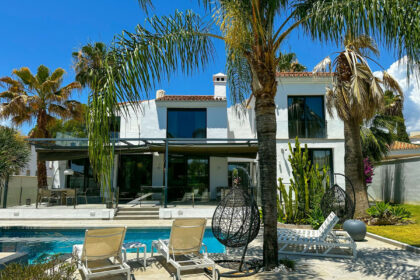 ea6b82e059f1c9f8e7a2e9f84a005933 - 1