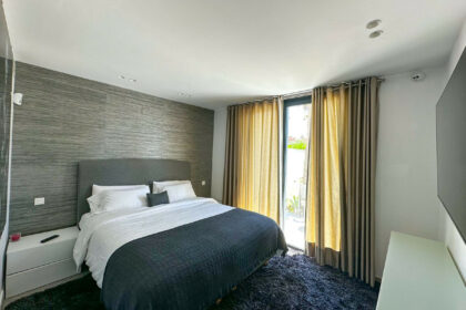 ea6b82e059f1c9f8e7a2e9f84a005933 - 19