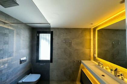 ea6b82e059f1c9f8e7a2e9f84a005933 - 22