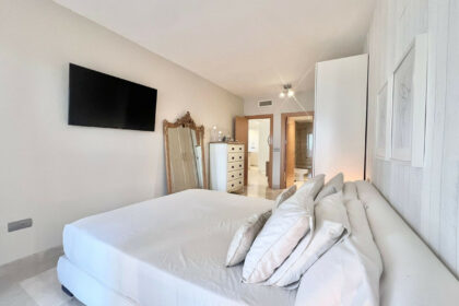 ea7a95aa6ee29fa5862f0ebfb5ccc8a1 - 15