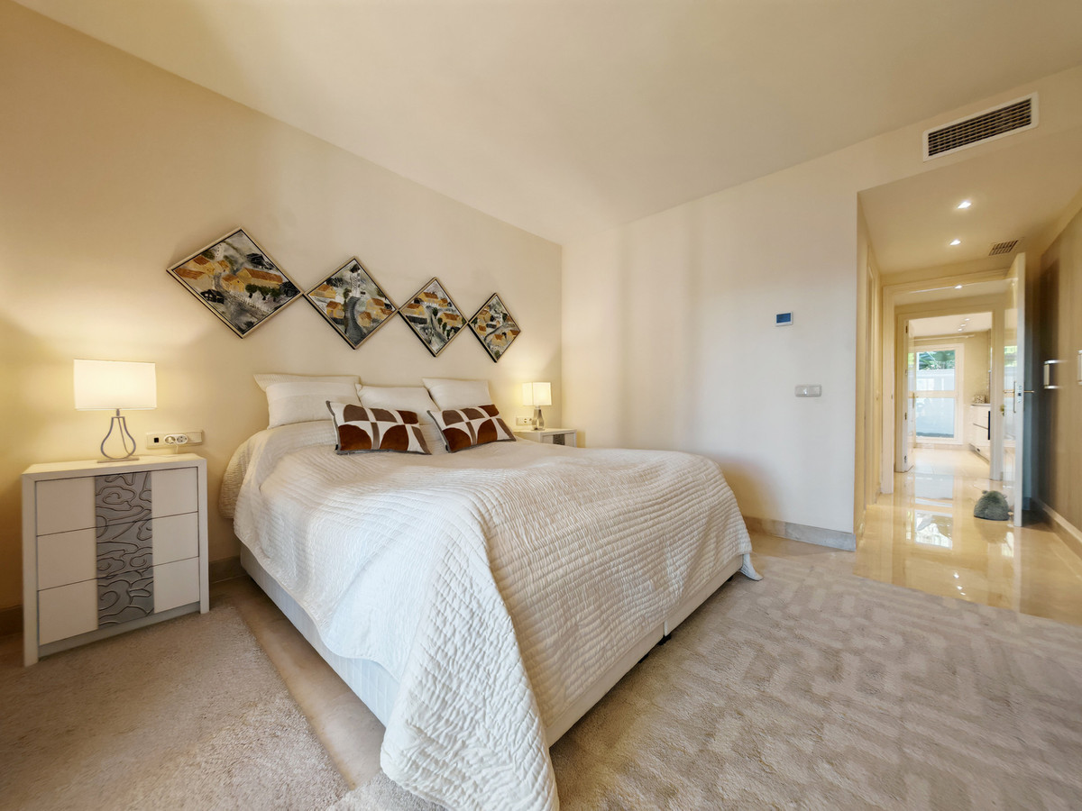 eb387d13a2ac06e3f0508c087221cdc2 - 12