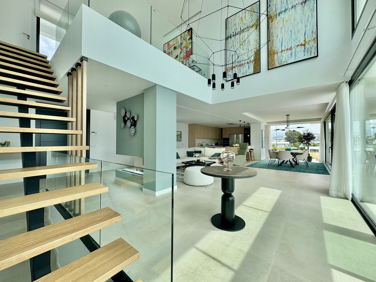 eb4bdbc5253886bc55281583f09321d4 - 20