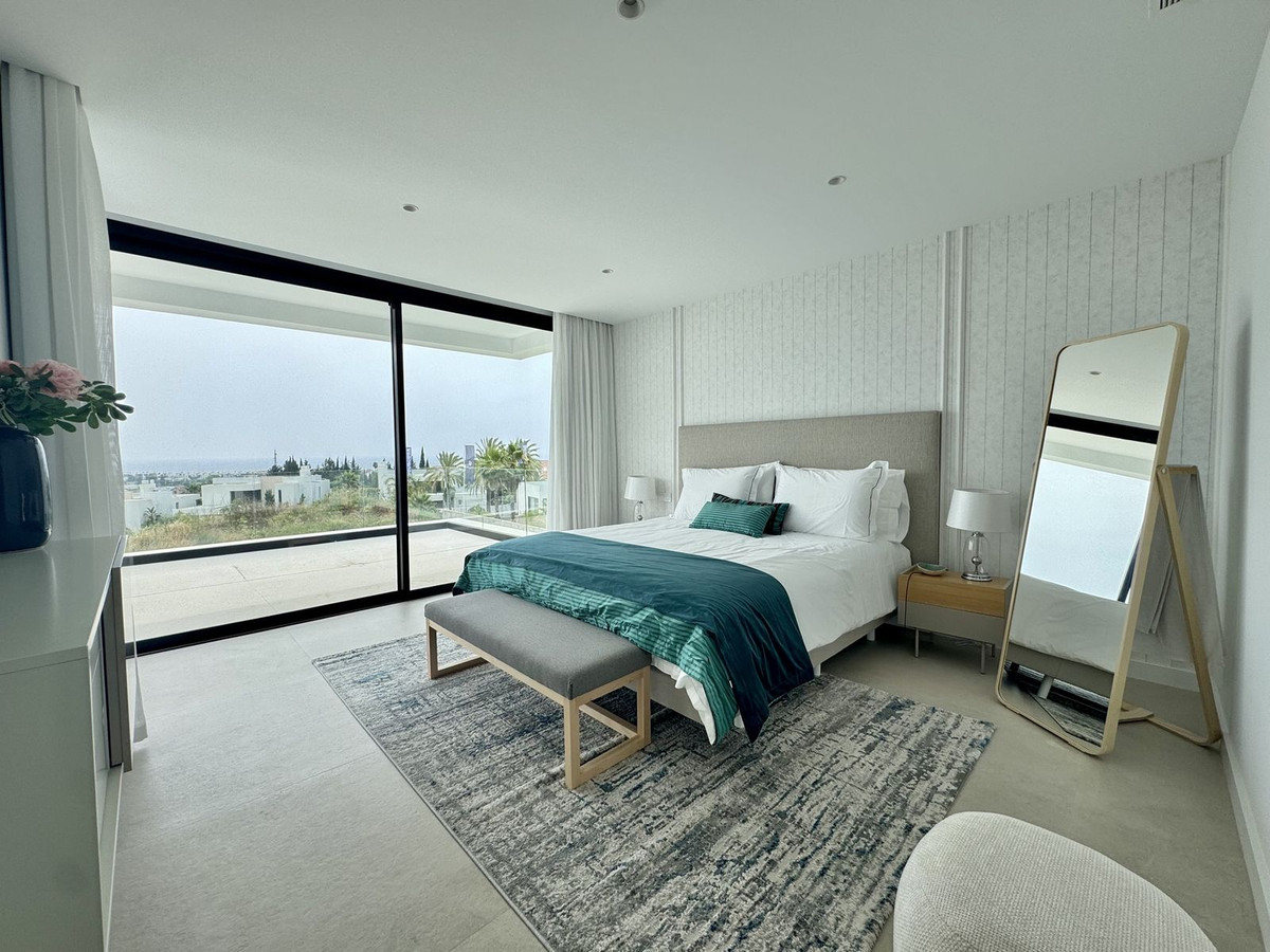 eb4bdbc5253886bc55281583f09321d4 - 24