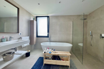 eb4bdbc5253886bc55281583f09321d4 - 28