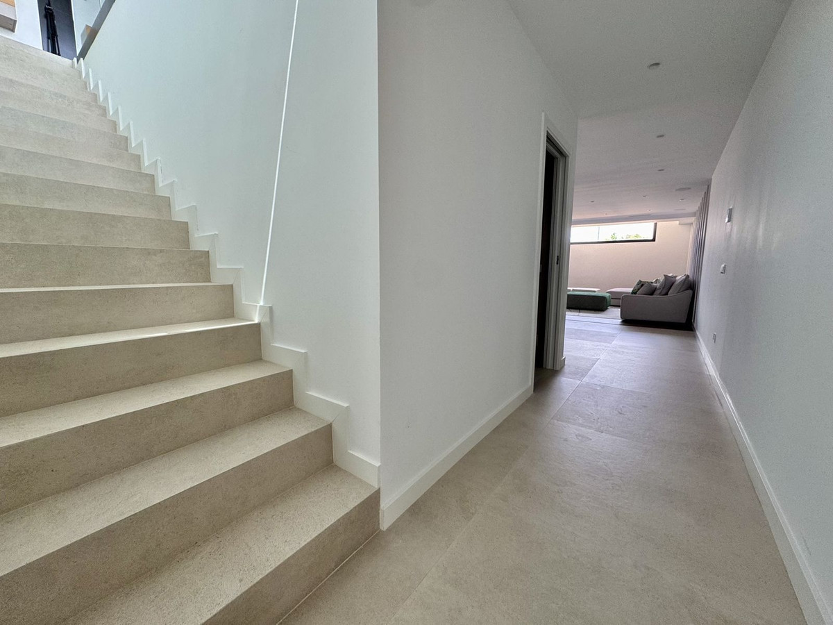 eb4bdbc5253886bc55281583f09321d4 - 34