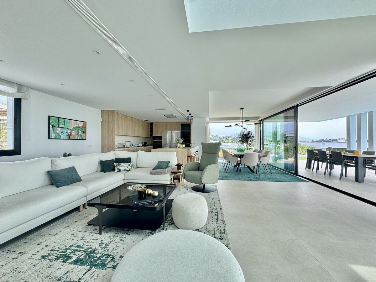 eb4bdbc5253886bc55281583f09321d4 - 4