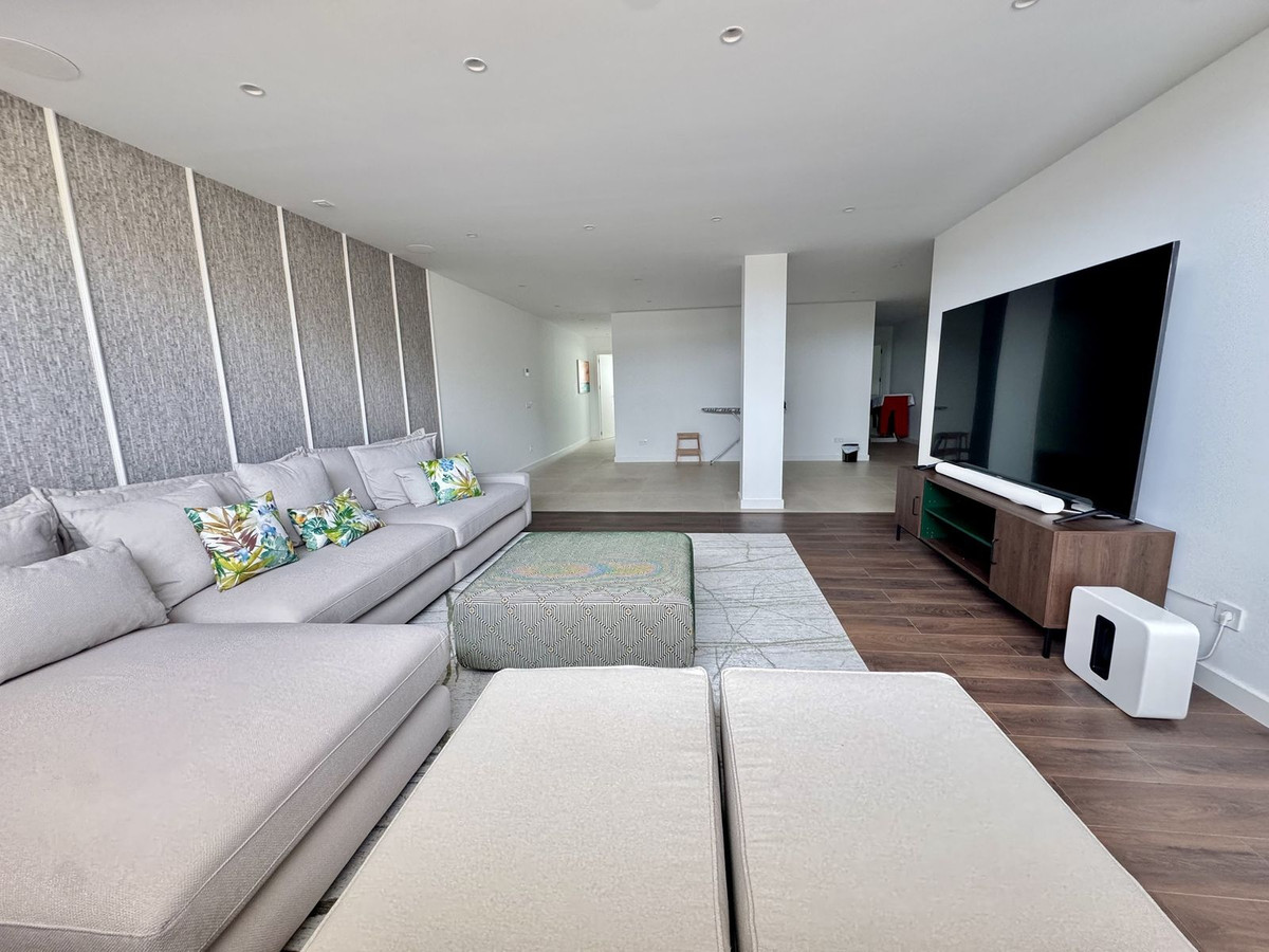 eb4bdbc5253886bc55281583f09321d4 - 42