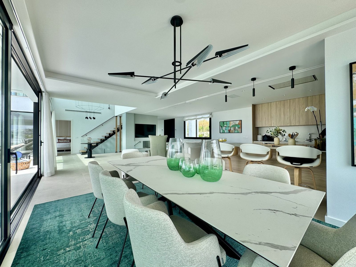 eb4bdbc5253886bc55281583f09321d4 - 8