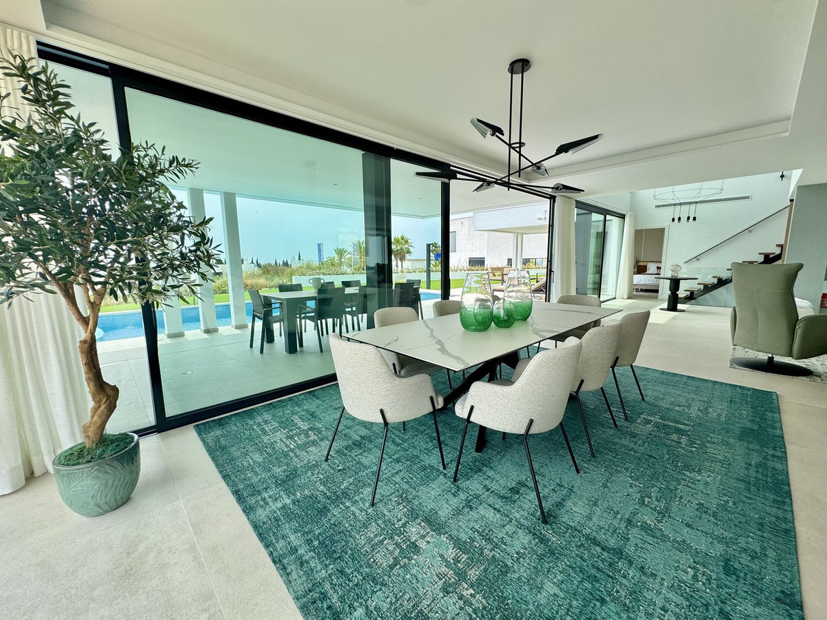 eb4bdbc5253886bc55281583f09321d4 - 9