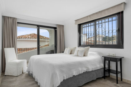 ebceead3cdfa6974a01543b393e16687 - 24