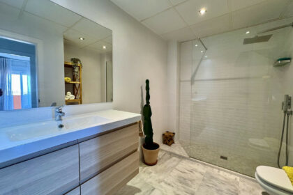 ecca98ca0f3f26a9e95c3e5e6e18e29d - 13