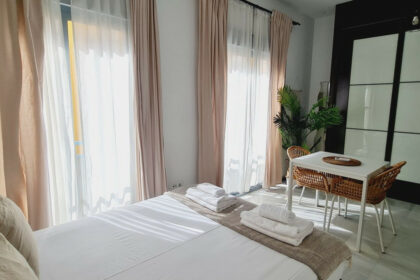 ecccffbc05897079fe4fcb5c6199f950 - 1