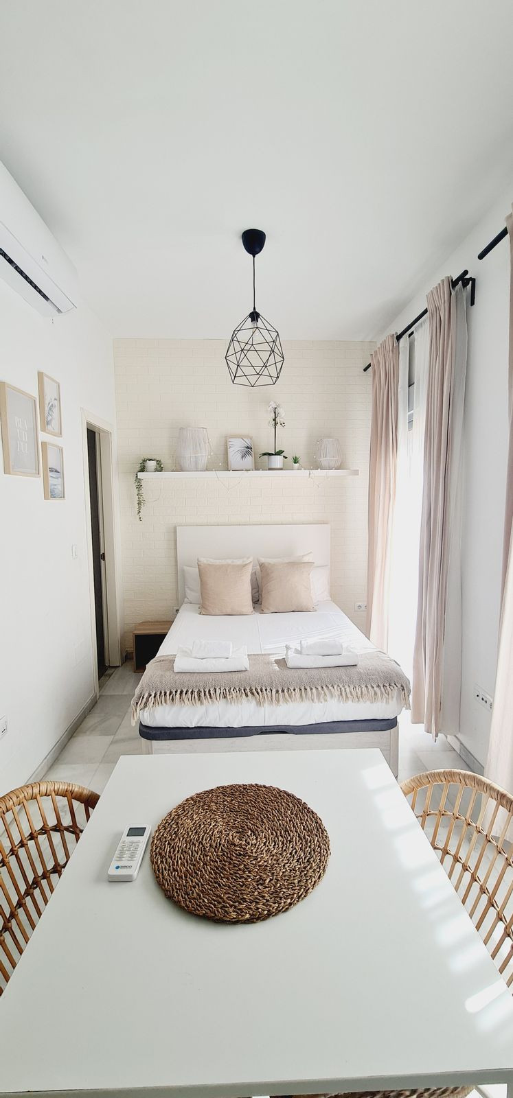 ecccffbc05897079fe4fcb5c6199f950 - 12