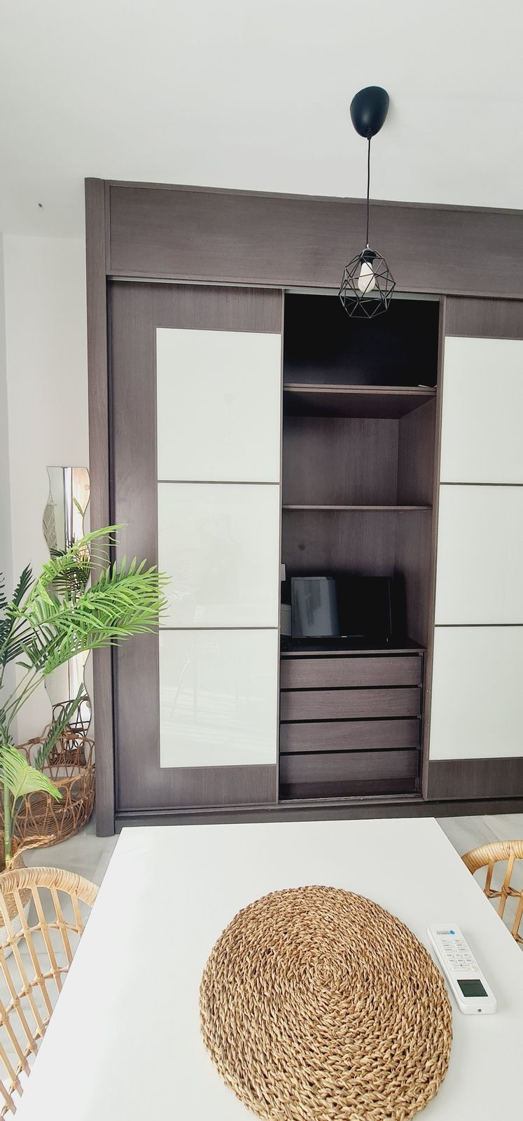 ecccffbc05897079fe4fcb5c6199f950 - 7