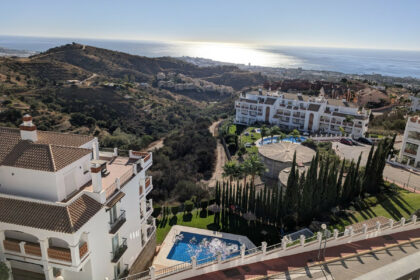 ece71da738c58fa6652ba8121a77cb96 - 12