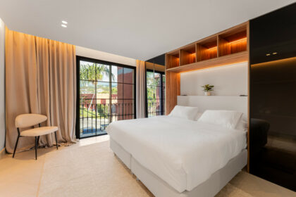 ed124c580a7903cd04f3d7c2f6cb45e4 - 15