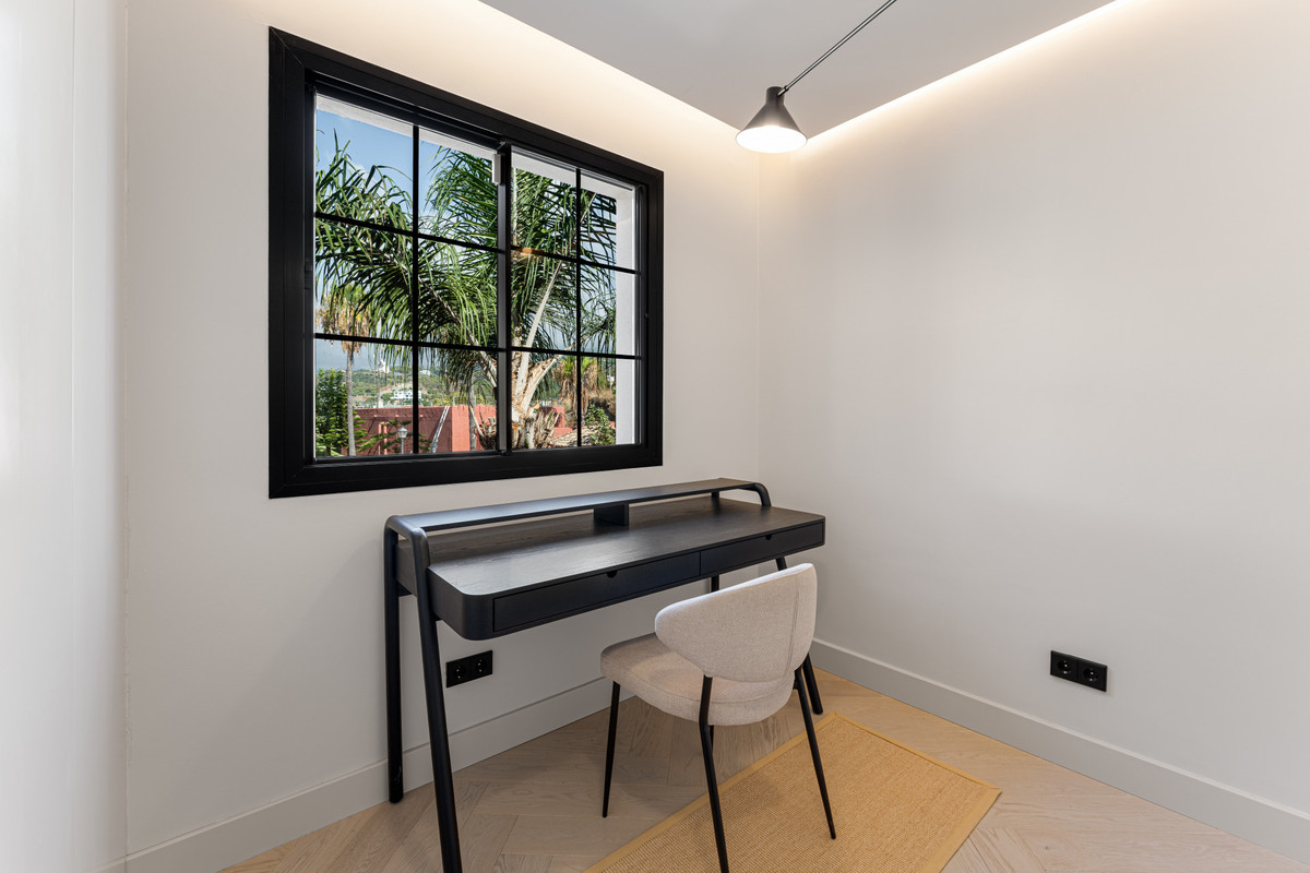 ed124c580a7903cd04f3d7c2f6cb45e4 - 21