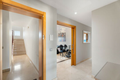 ed42877dfd73fe334d872123fa247adf - 11