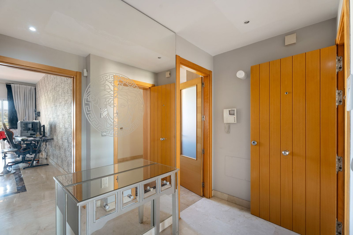 ed42877dfd73fe334d872123fa247adf - 18