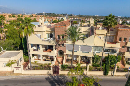 ed42877dfd73fe334d872123fa247adf - 21